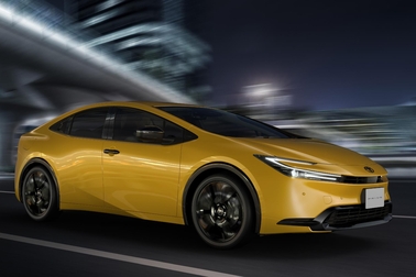 特別仕様車 G プラグインハイブリッド車 “Night Shade”(ベース車両はG プラグインハイブリッド車)